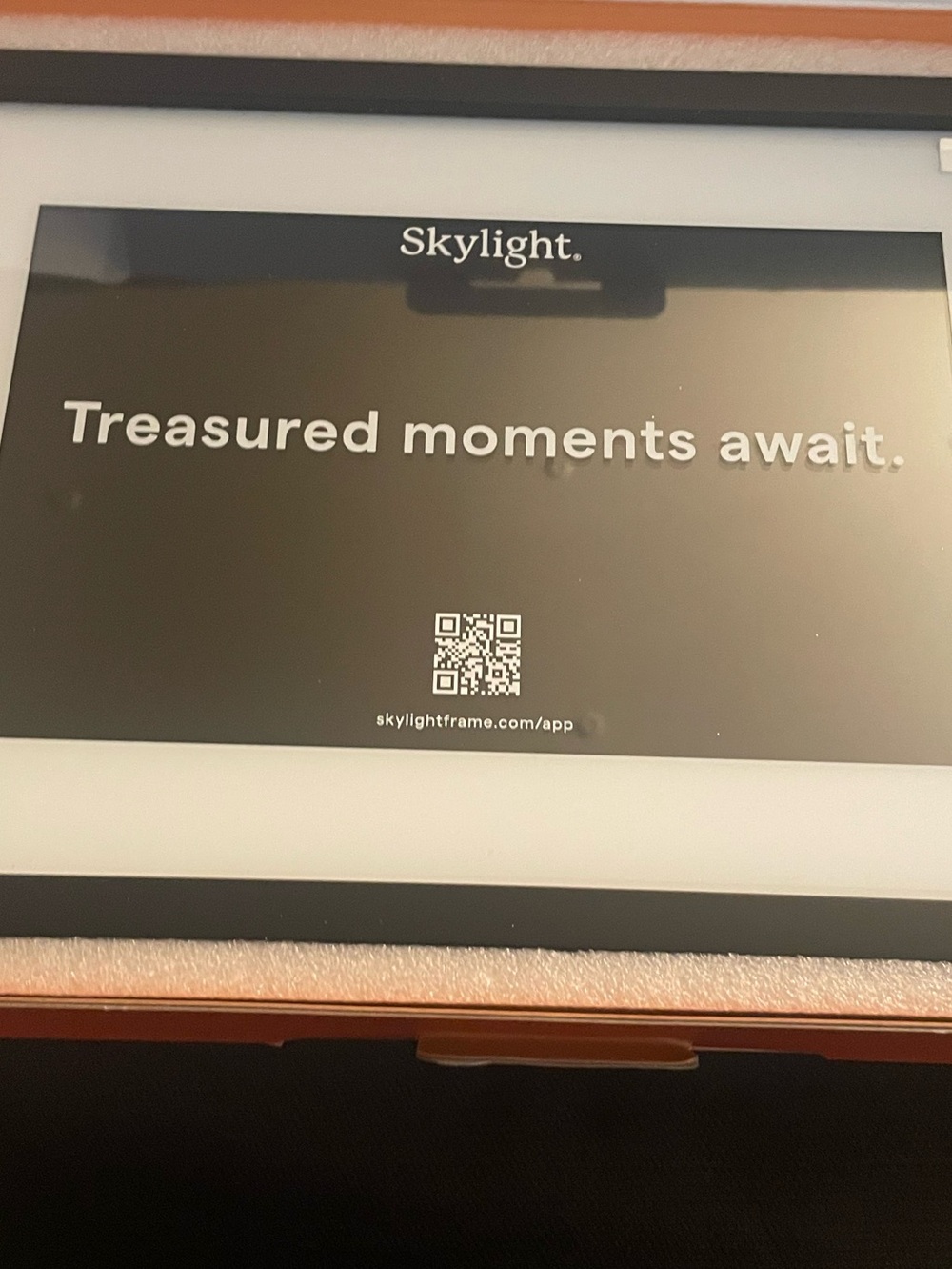 Skylight 10” Digital Photo Frame in Black - Treasured Moments New